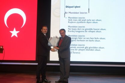 Dil bilimci Yusuf Çötüksöken, Türk Dil Bayramı etkinlikleri kapsamında öğrencilerimizle bir araya geldi.