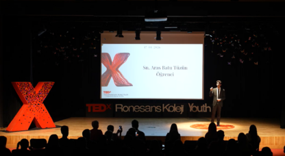 Öğrencimiz Aras Batu Tüzün, TEDxYouth etkinliğinde okulumuzu başarıyla temsil etti.